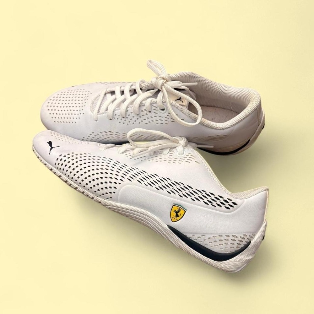 Vintage Y2K Puma x Scuderia Ferrari Drift Cat 5 Ultra White Athletic Sneaker